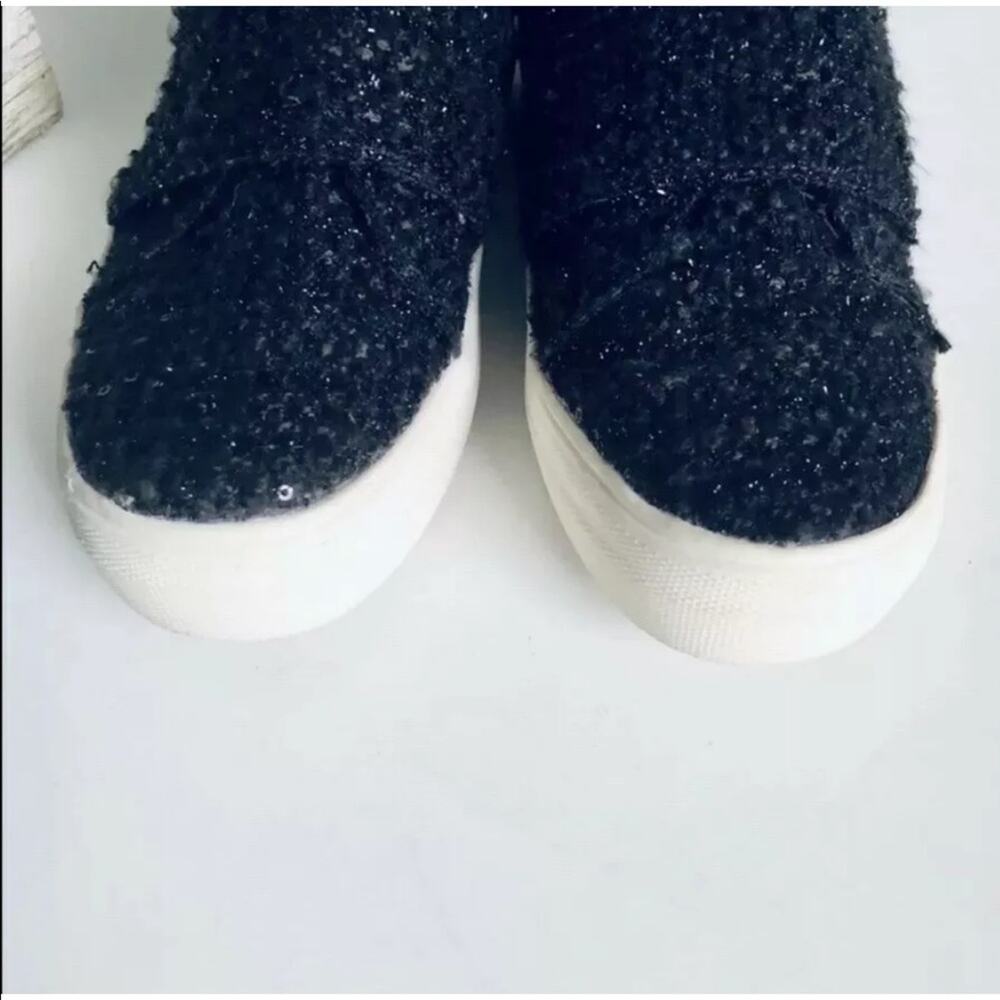 DV By Dolce Vita SZ 7.5 'Lamar' Sparkly Sneakers Black Slip On - Picture 4 of 8